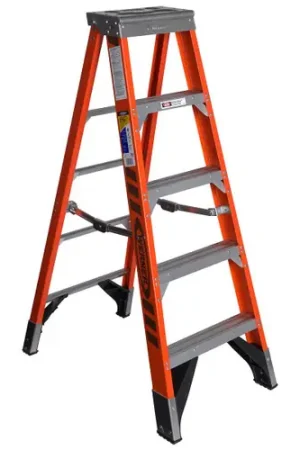Werner 7404 7404 - 4‘ Fg Step Ldr Iaa Must Have