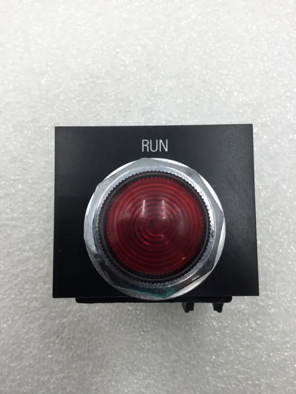 Fresh Stock GE CR104PXG22 Oil Tight Indicator Light 120V 3W w/Red Lense & Run Face Plate