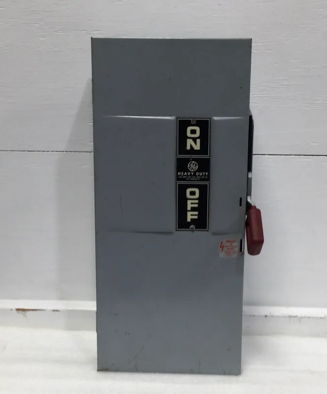 High Quality GE/General Electric TH4323 100 Amp 3-Phase 240V Safety-Switch