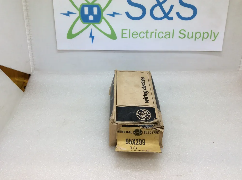 General Electric 95X299 Flourescent Lamp Starter Socket 10 Pack (New Open Box) Hot Deal