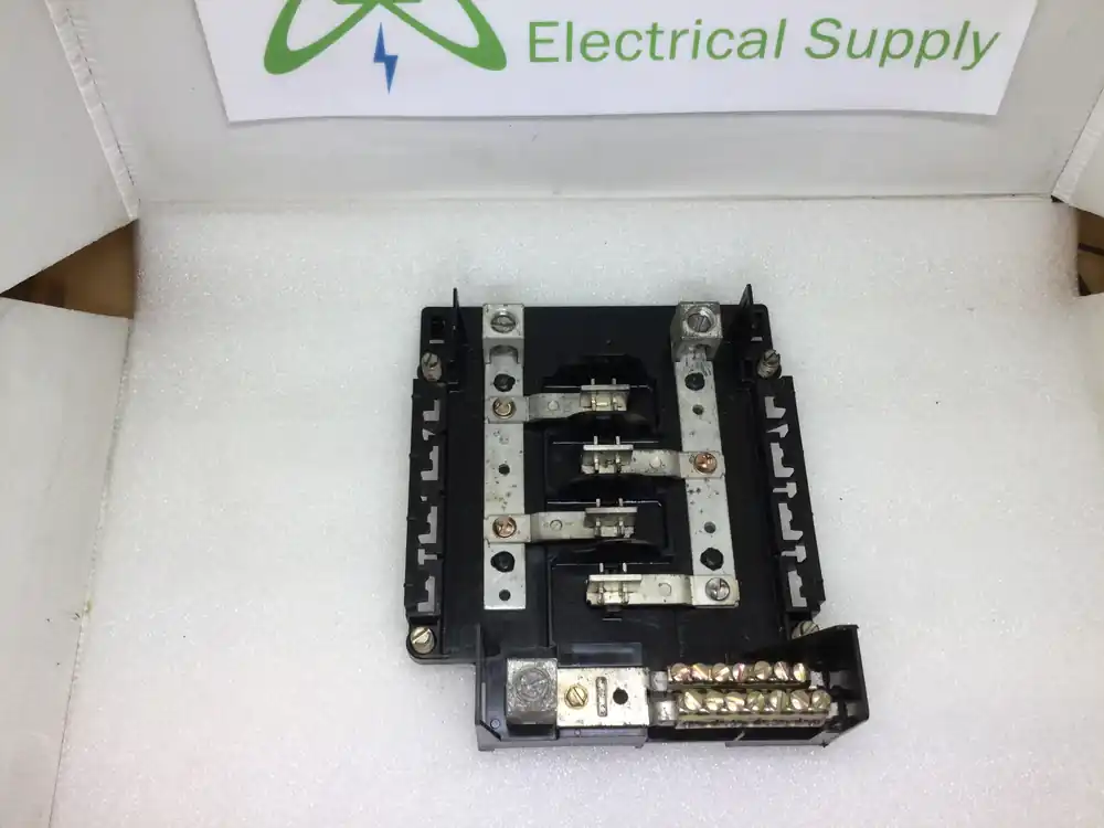 Fresh Stock General Electric Type TLM Circuit Breaker Interior MLO 100A 8 Circuit 120/240VAC Guts Only