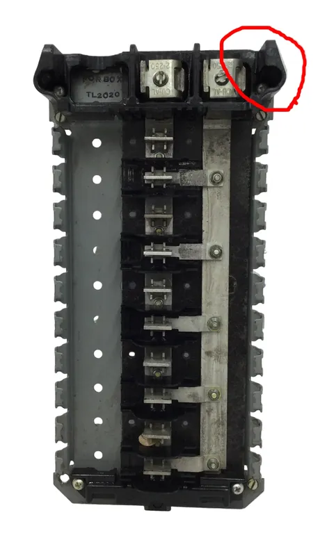 GE TL2020 20 Space 200 Amp 120/240V Load Center Guts Only 6" X 12.5" Deal