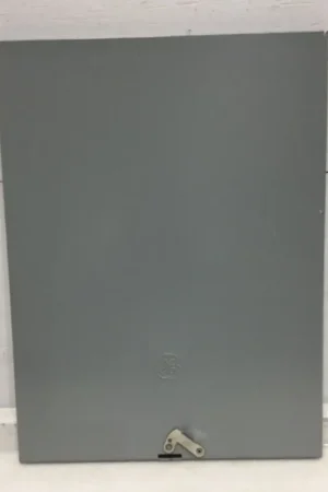 Popular General Electric TSMR815CSFLFMG 150 Amp 8 Space 120/240V Panel 19 1/4" x 14 3/8"