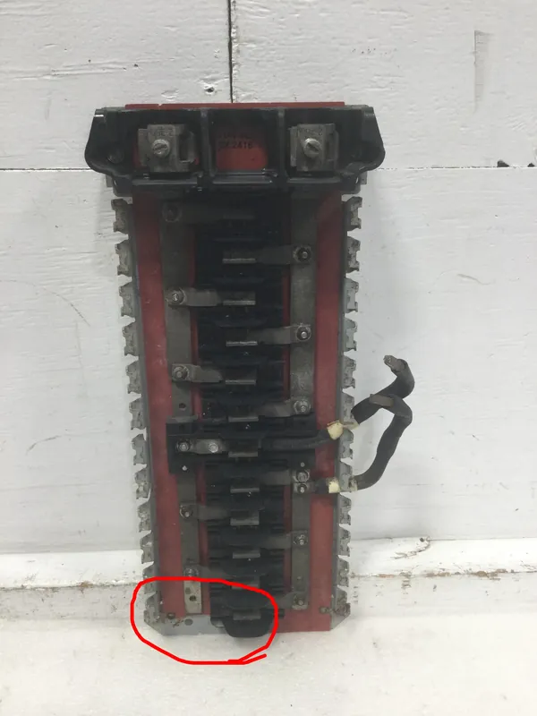General Electric TX2415S/F 150 Amp 24 Space Split Buss Guts Only 6"X15" - Flaw Final Sale