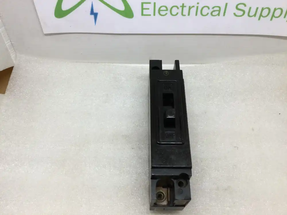 Trumbull Electric AT12020 Single Pole 20 Amp 125v Circuit Breaker - Cosmetic Flaw Cheap
