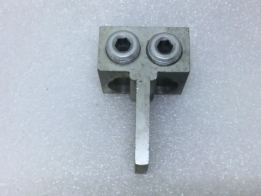 GE 207P101A 600MCM-4 Two-250MCM 1/0 DCC C-474 Mechanical Lug Budget